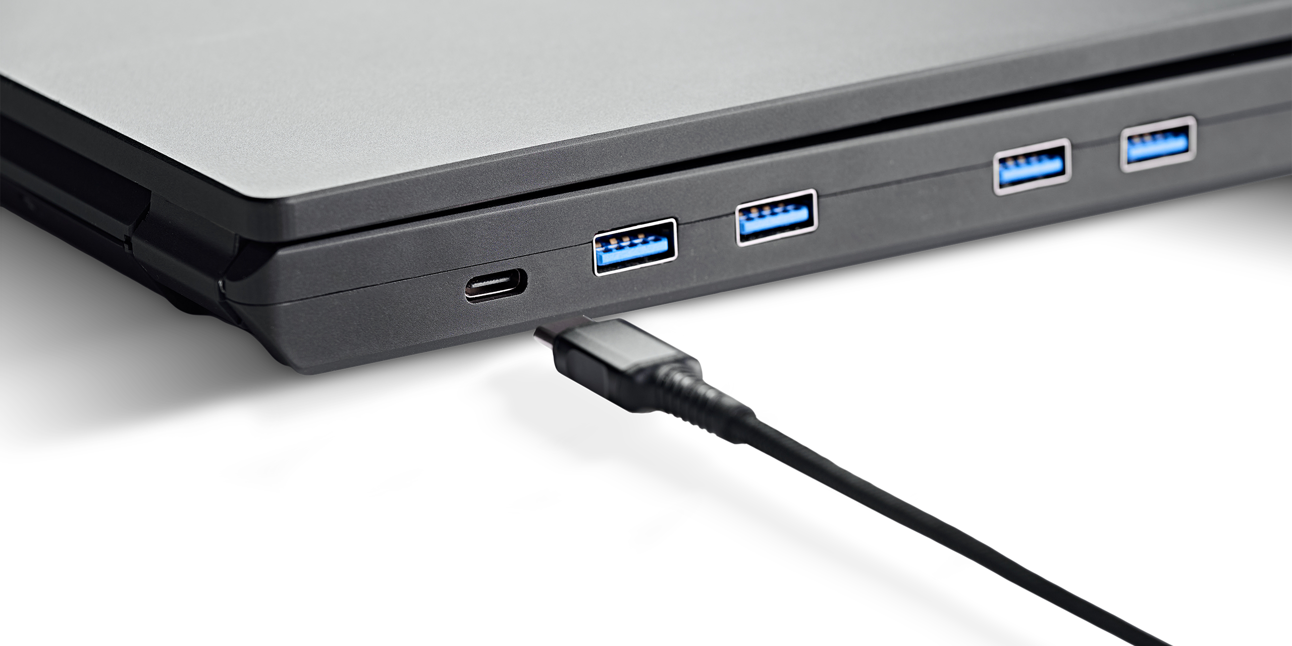 Ноутбук BITBLAZE Titan на процессоре Эльбрус